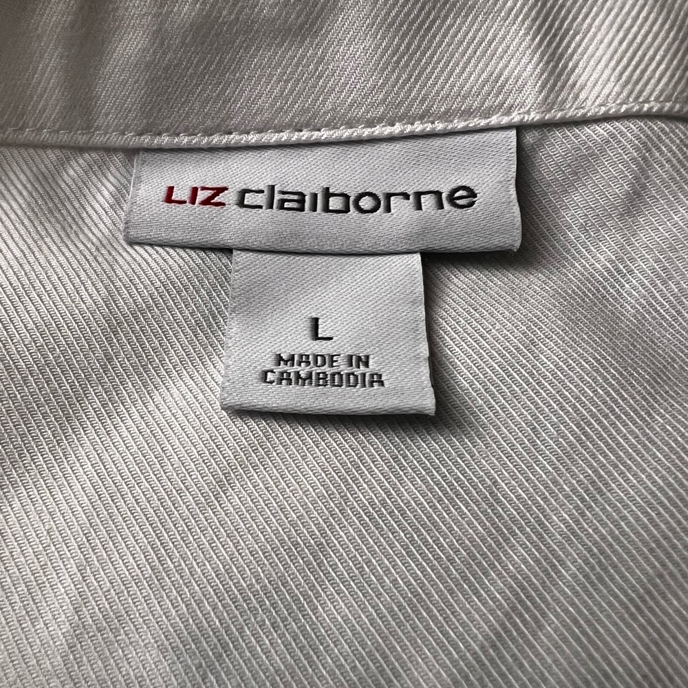 💐🤍Liz Claiborne White Button Down Blouse | Size L | NWT - Picture 4 of 7